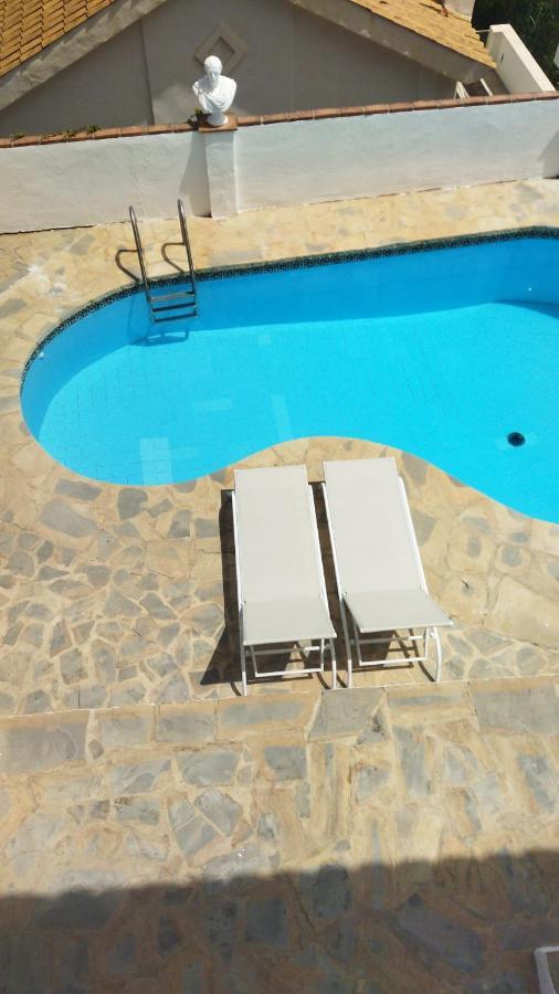 Tropical Suite ベナルマデナ エクステリア 写真